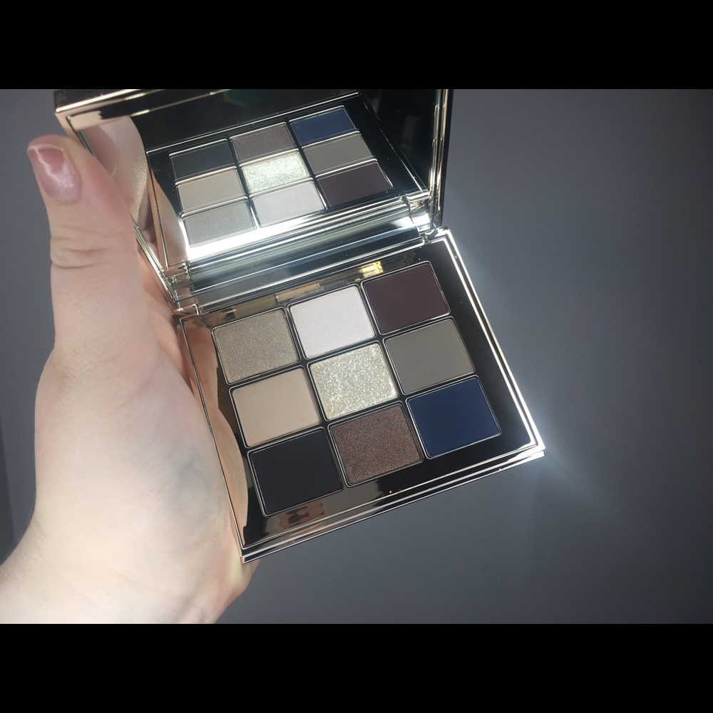 Eyeshadow palette